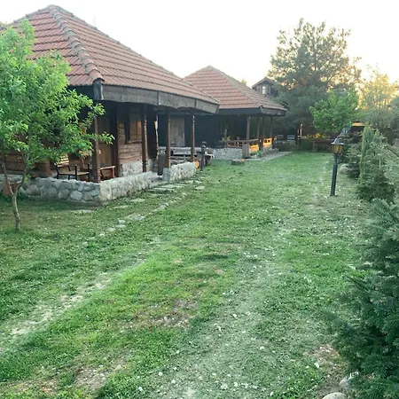 Satul Traditional Lodge *