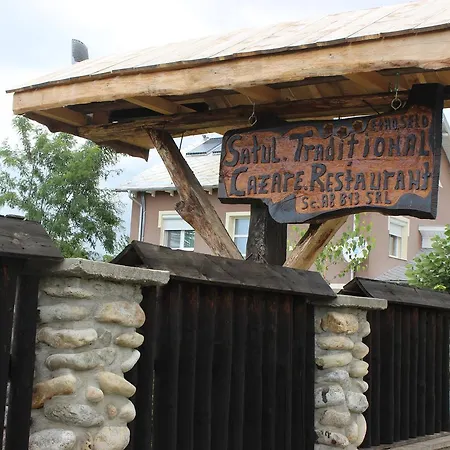 Satul Traditional Lodge